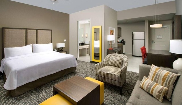 Studio King Suite Near Herbs By Betty MIA