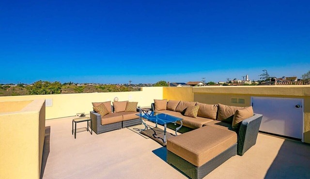 Stunning Bay Park View Home