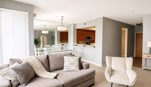 Stylish Friars Rd Retreat w Resort Pool & Elevator