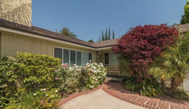 Stylish Los Feliz Stay Live Work Unwind