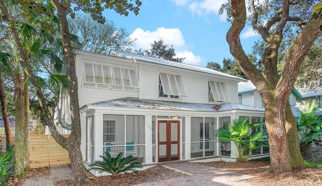 Sugar Grove- 4 BR in Old Seagrove, Private Heated Pool, Steps to Beach and