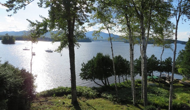 SUNDOWN ON MOOSEHEAD LAKE - PLEASE READ THE ENTIRE DESCRIPTION BEFORE BOOKING.
