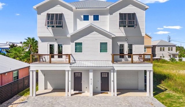 Sunset On Snapper C - Perfect for Groups w/Two Private Pools + Game Rooms