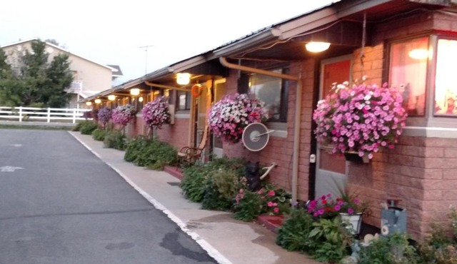 Swiss Mountain Motel