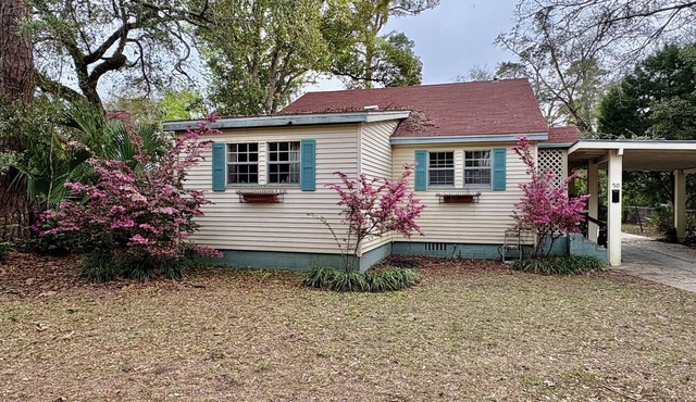 The Apalachicola Cottage-Pet Friendly-Historic Neighborhood