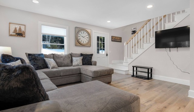 The Balsam Retreat- 3 Bedroom Retreat in the Mountains of Maine