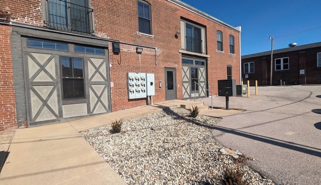 The Feed Mill Lofts - Downtown Belleville's Premier Accommodation