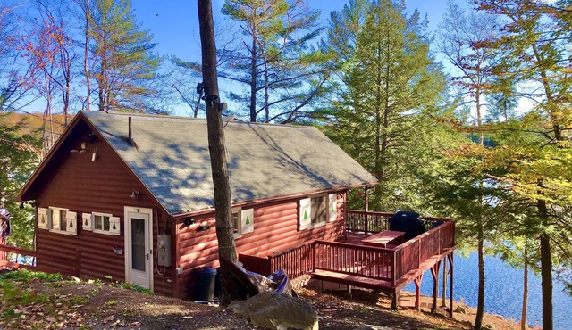 The Guest Lodge at Santa Claus Lake