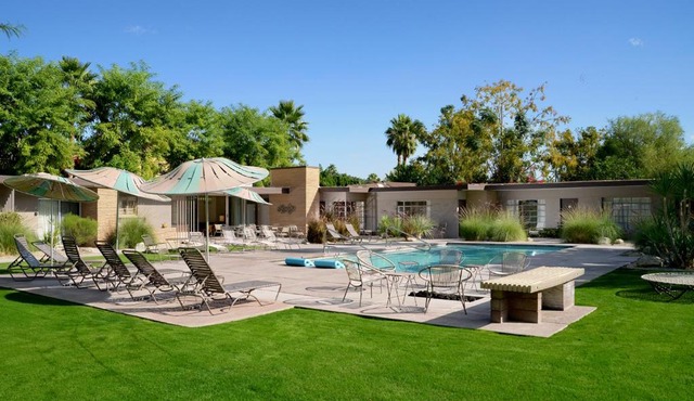 The Hideaway - 21 and Over - A Town & Desert Boutique Hotel
