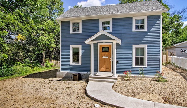 The Nook: Downtown Galena Cottage, BRAND NEW LUX HOT TUB & fire pit!