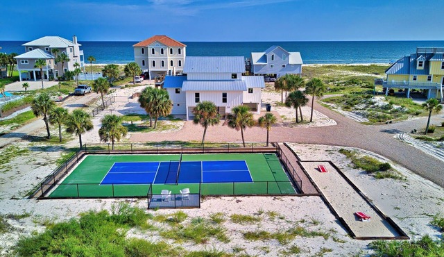 The Salty Pickle - Beach front access, Pickleball Court, Pool, Hot Tub!