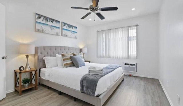 The SoCal Cozy Stay