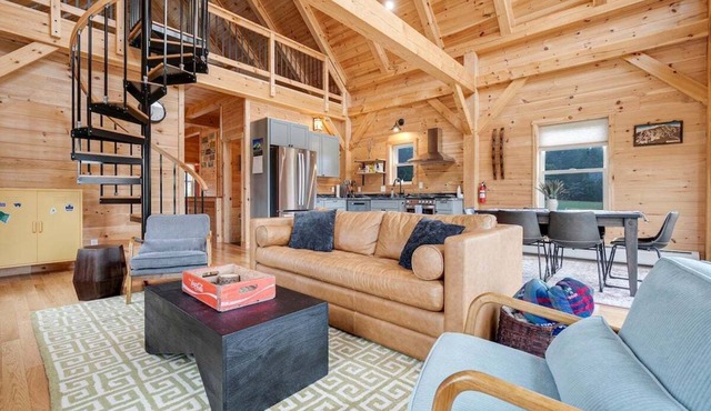 Timberframe North- Charming Chalet in the Mountains of Maine