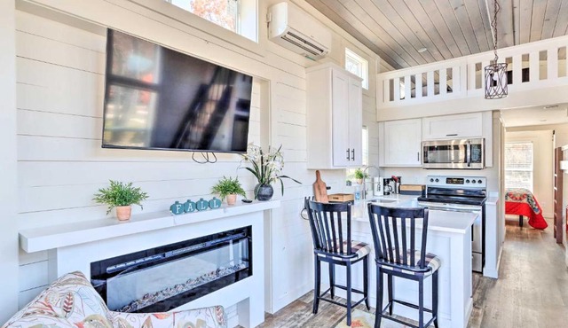 Tiny Home Retreat w/Fire Pit ~ 3 Mi to Lake!