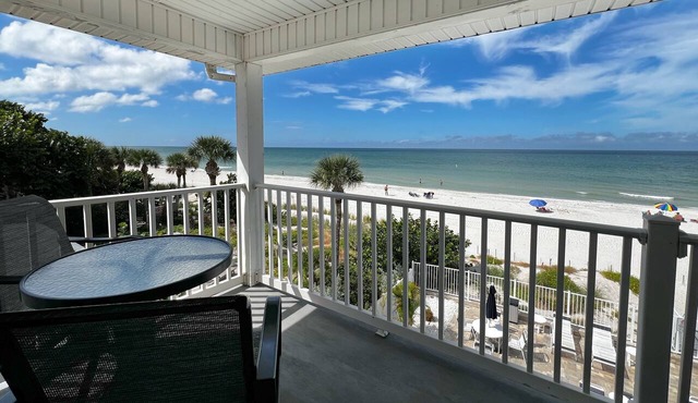 Top Floor- 5 Star - Indian Rocks Beachfront Fan Favorite!