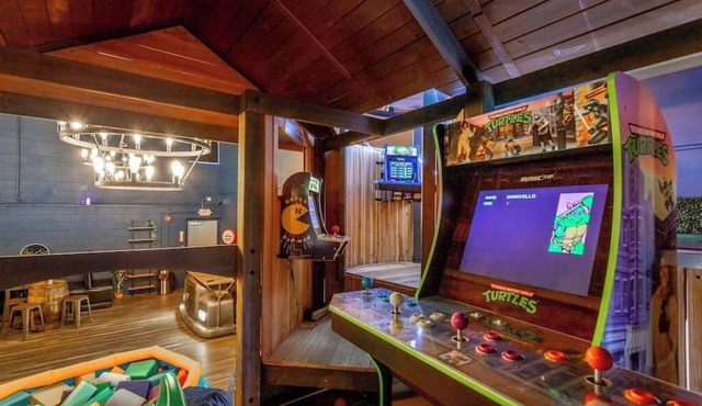Treehouse & Theater Arcade at Rock Spring Resort