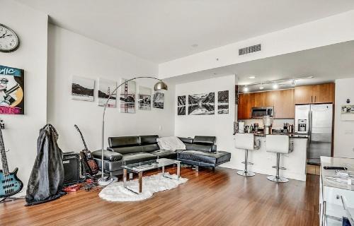 Two Bedroom High Rise Residence with City Views