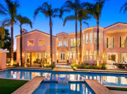 Vacation Villa with Private Pool in Malibu