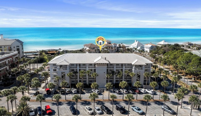 Visit Gulfplace in the heart of local restaurants and shopping!
