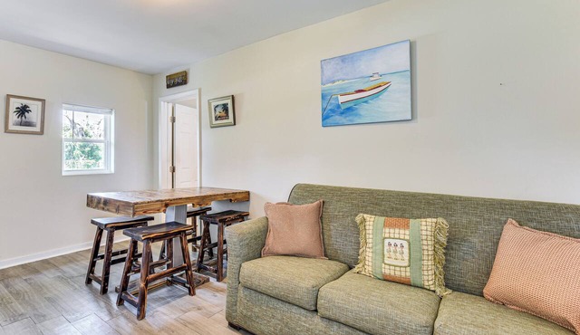 Walk to Bay! Retreat Near Beaches & Tyndall AFB