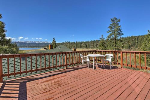Walk to Lake: Cabin w/Deck & Views in Fawnskin