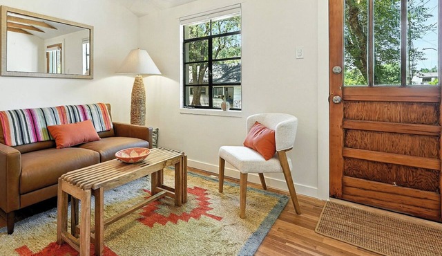 Walkable Boulder Apt/Steps from Trails + Parks/30+ night minimum