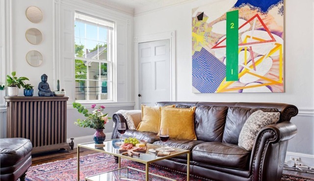 West End Stylish & Creative Home w/Parking