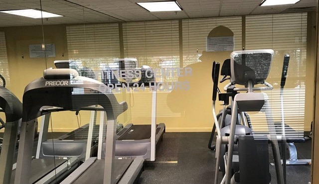 Worldmark Tropicana Avenue Resort close to Allegiant Stadium (Super Bowl 2024)