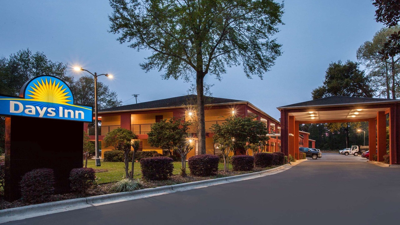 Photo of Buildings in Northwest Pensacola