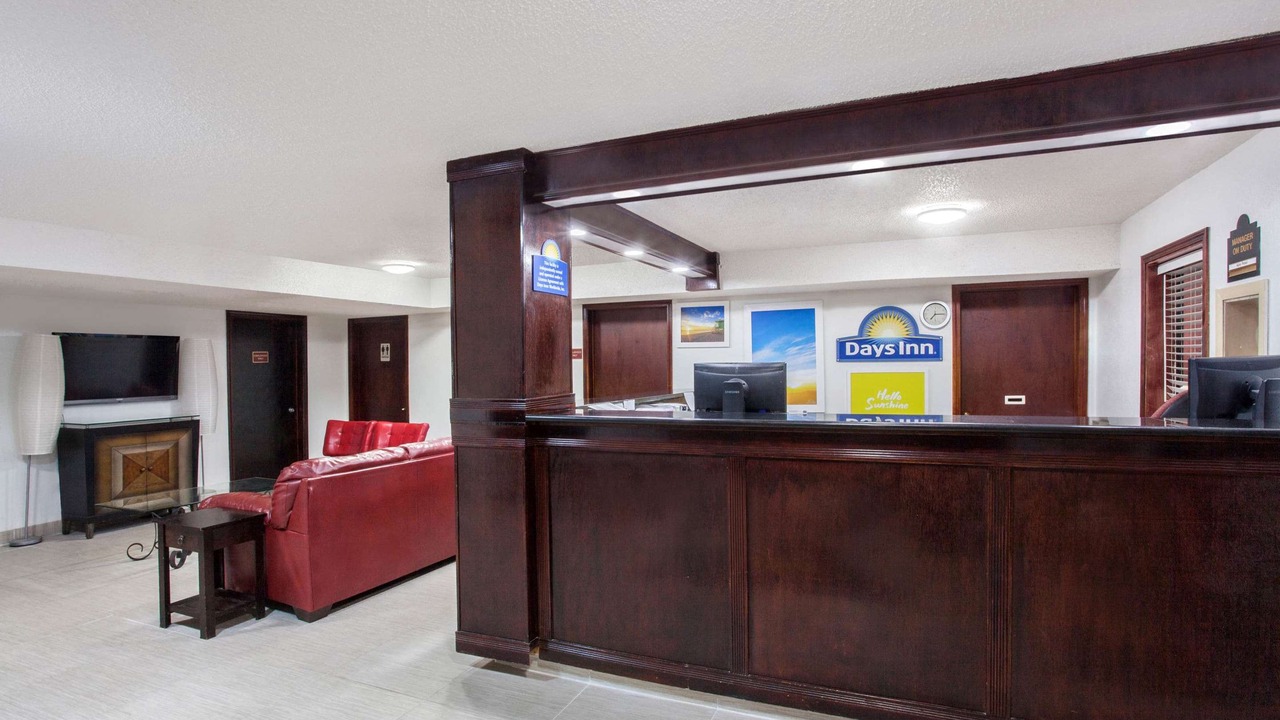 Photo of Livingroom in Northwest Pensacola