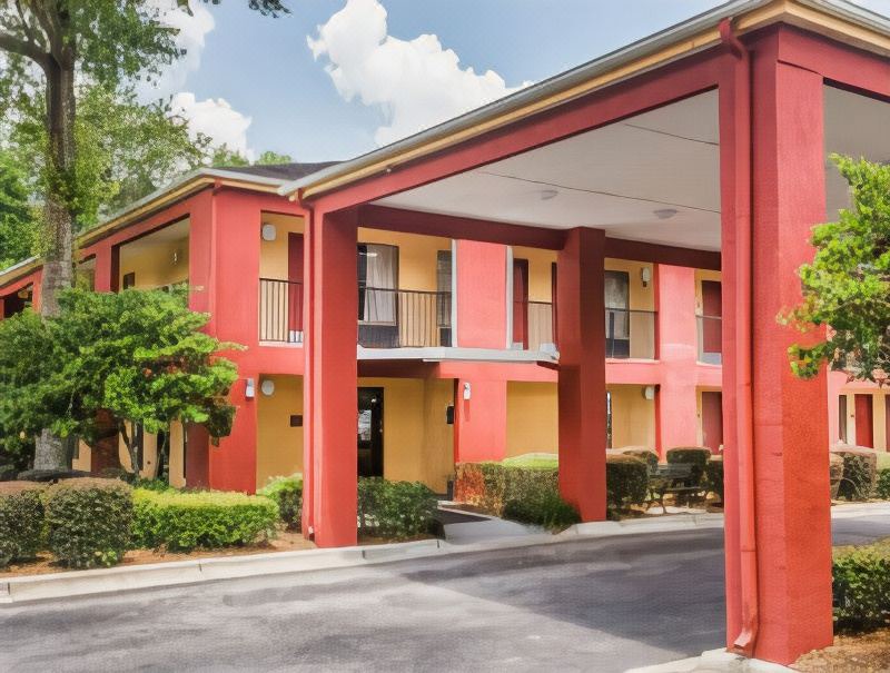 Photo of Buildings in Northwest Pensacola