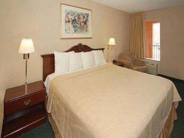 Photo of Bedroom in Northwest Pensacola