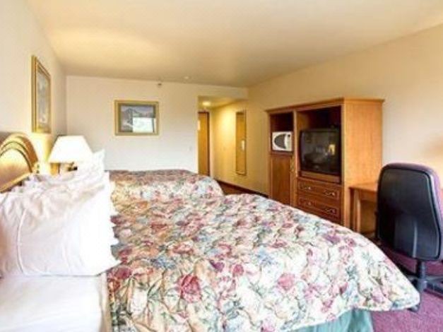 Photo of Bedroom in Lake Forest