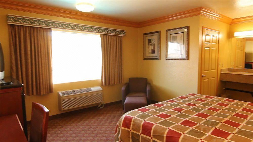 Photo of Bedroom in Hollywood