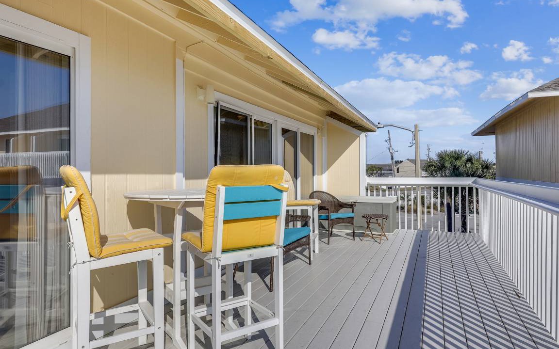 Photo of Patio Balcony in Holiday Isle