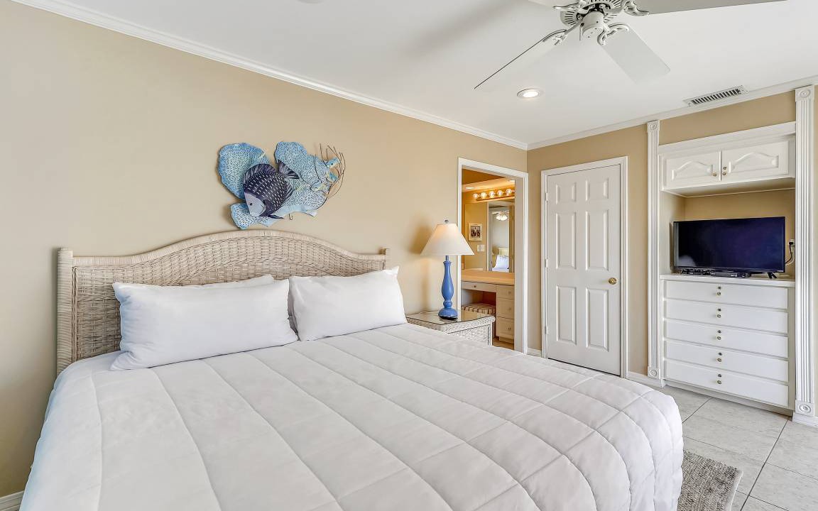 Photo of Bedroom in Holiday Isle