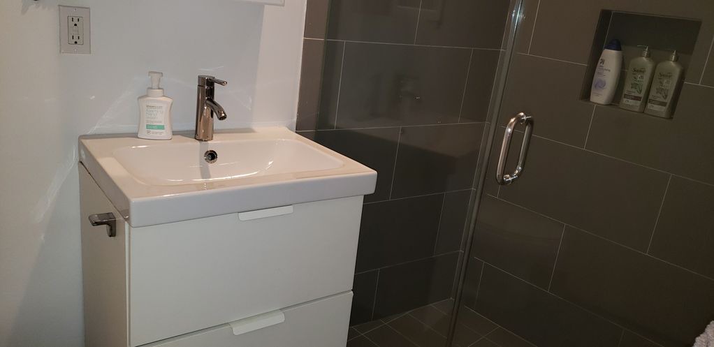 Photo of Bathroom in West Los Angeles