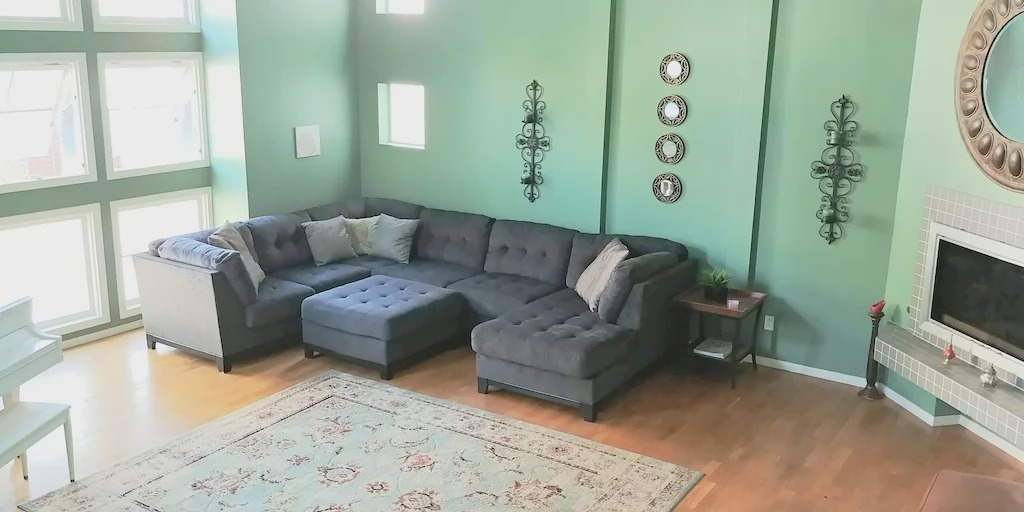 Photo of Livingroom in Hollywood Dell