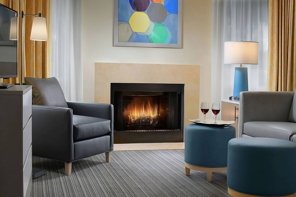 Photo of Livingroom in Highland Hills