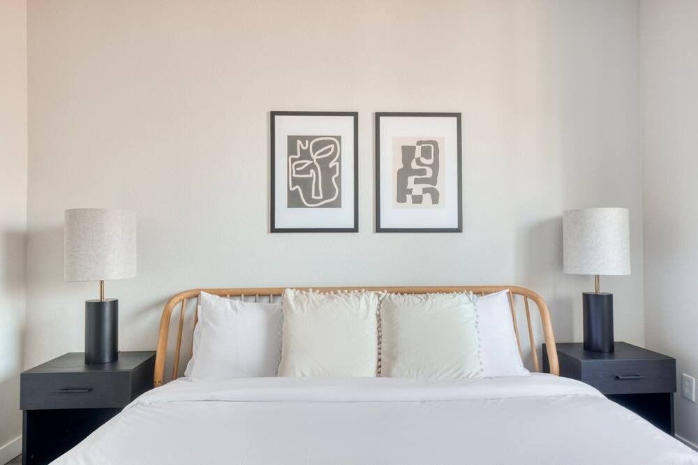 Photo of Bedroom in Mar Vista