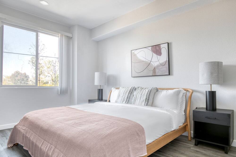 Photo of Bedroom in Mar Vista