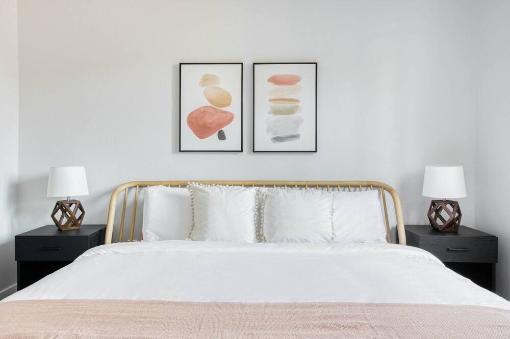 Photo of Bedroom in Mar Vista