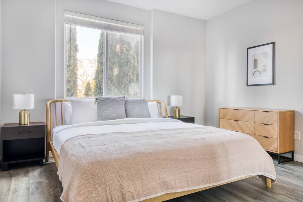 Photo of Bedroom in Mar Vista
