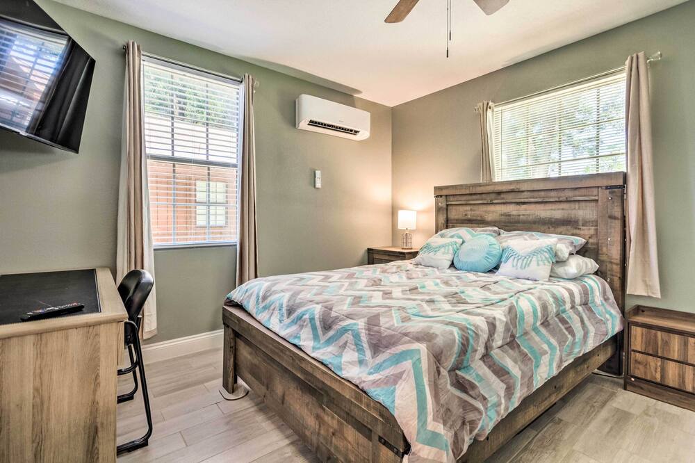 Photo of Bedroom in Northwest Pensacola