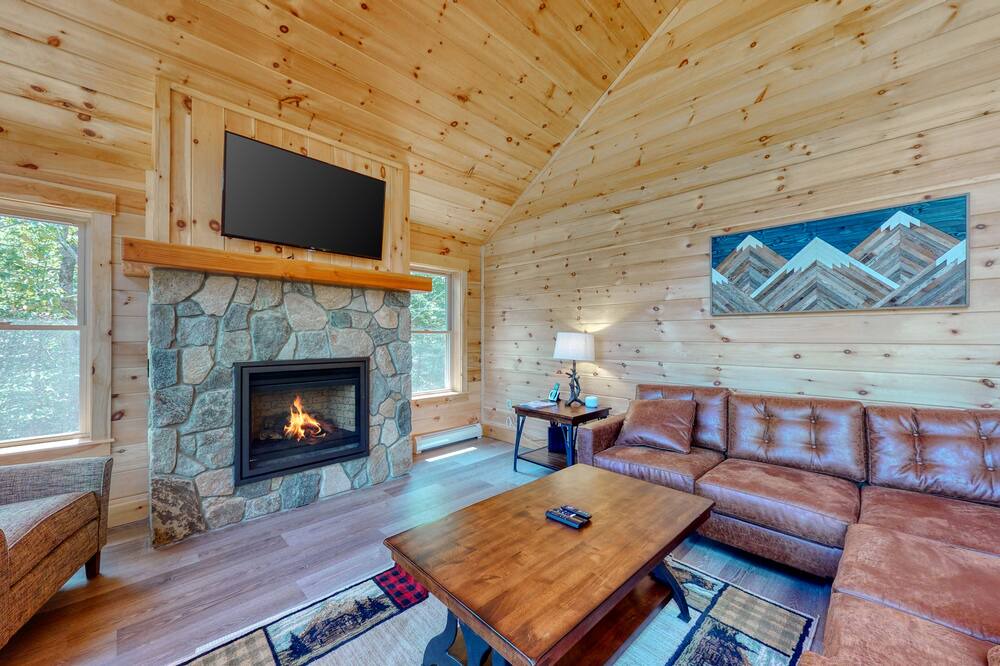 Photo of Livingroom in Carrabassett Valley