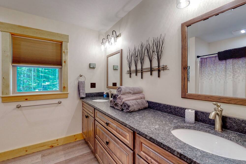 Photo of Bathroom in Carrabassett Valley