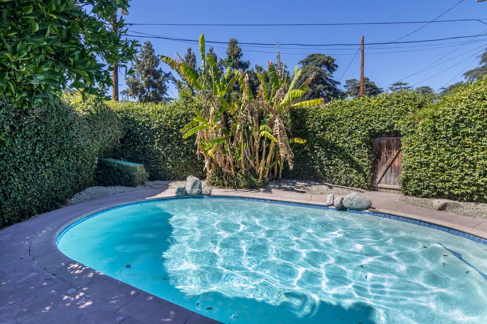 Photo of Outdoor in Sherman Oaks