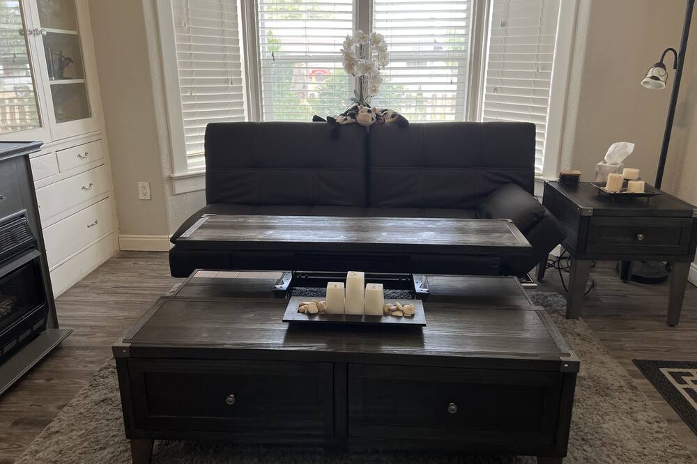 Photo of Livingroom in Canyon County