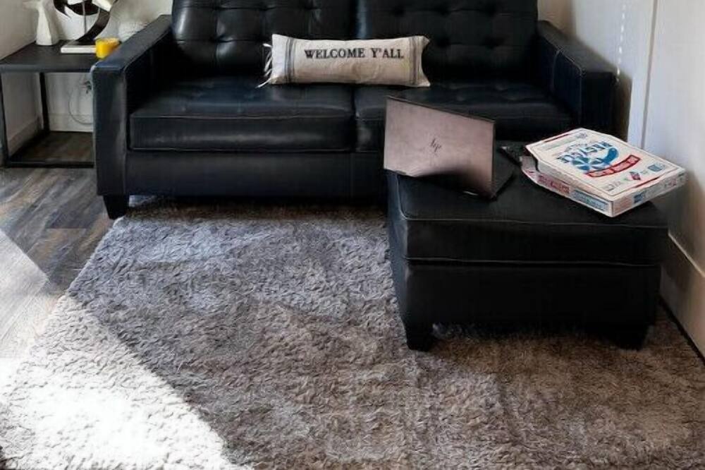 Photo of Livingroom in West Los Angeles