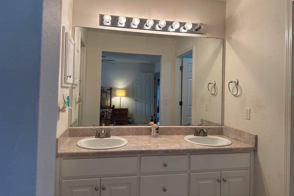Photo of Bathroom in Bellview